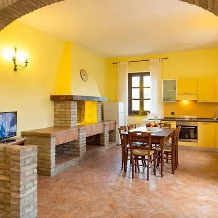 Apartment Lovely In